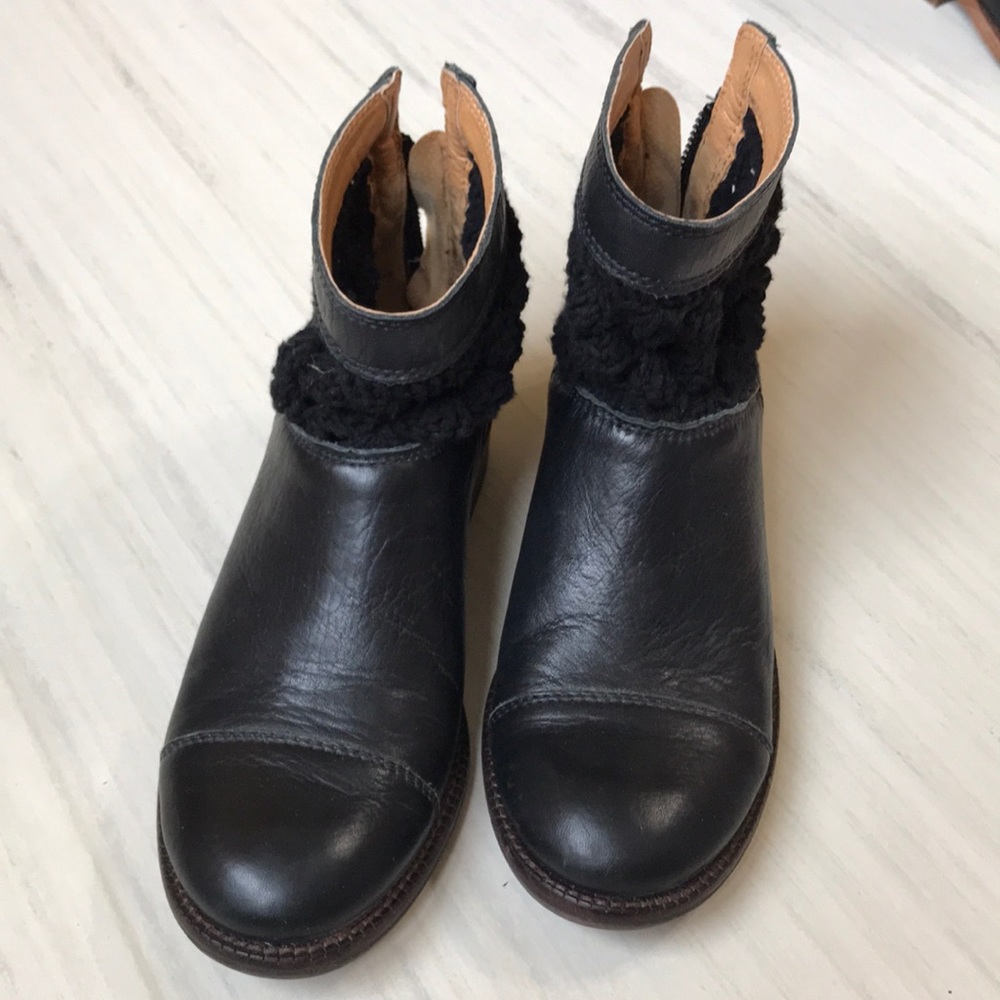 Latigo genuine leather black boot size 7